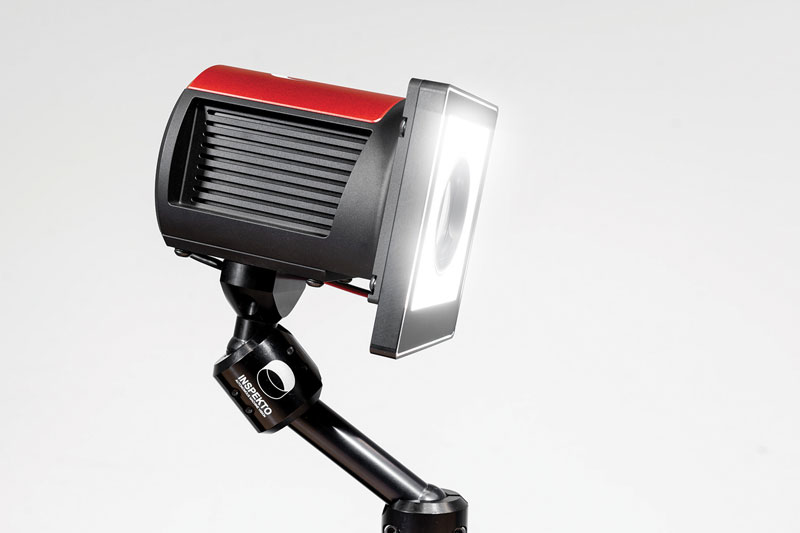 Inspekto S70 adatta in automatico i parametri della fotocamera alle condizioni esterne.   2